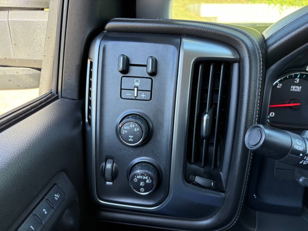 2016 Chevrolet Silverado 1500 Image 12