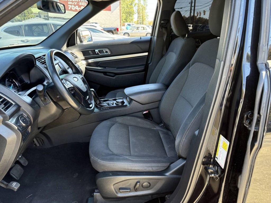 2019 Ford Explorer Image 10