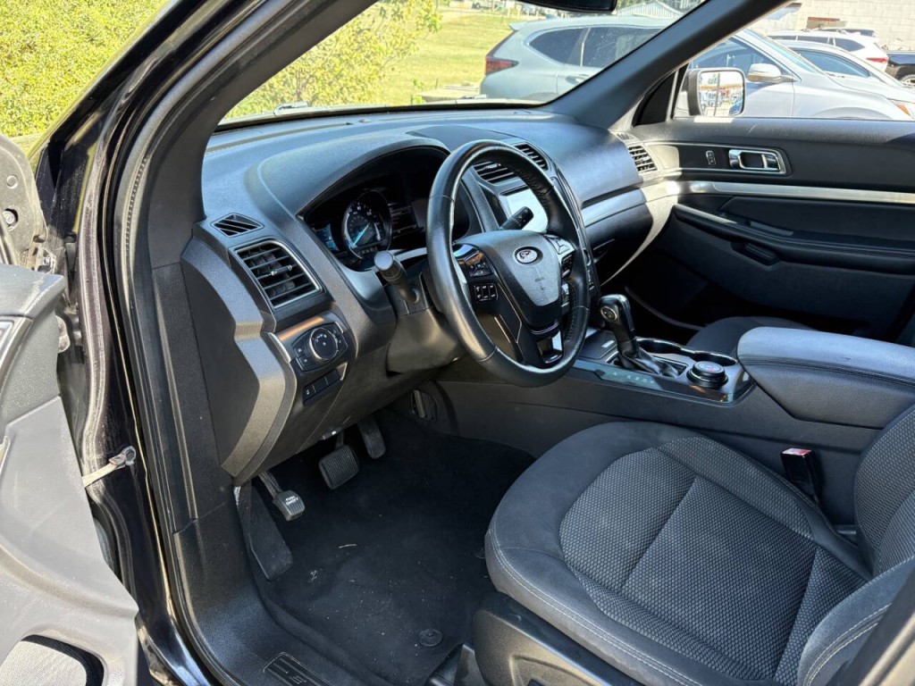 2019 Ford Explorer Image 11