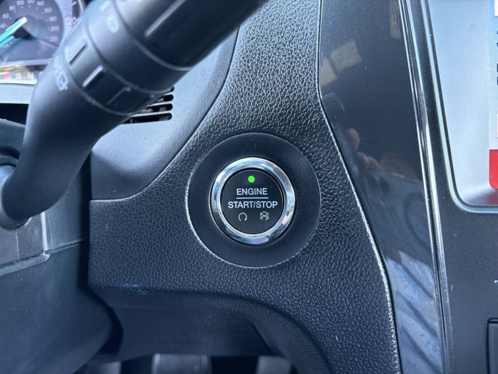 2019 Ford Explorer Image 16
