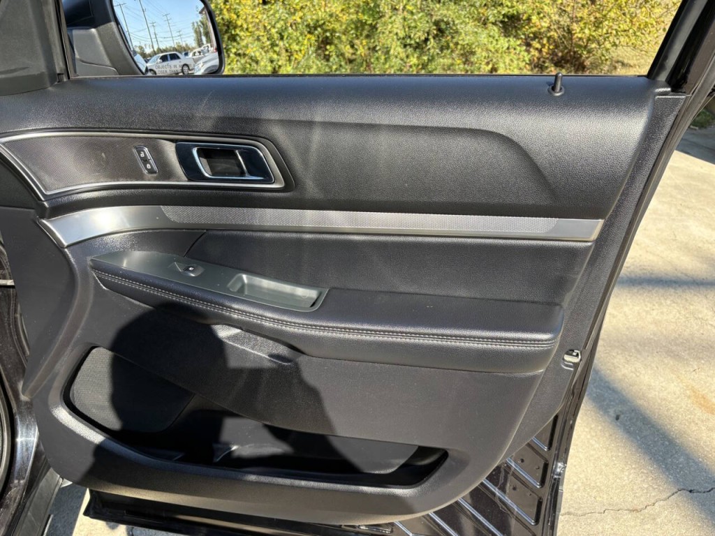 2019 Ford Explorer Image 26