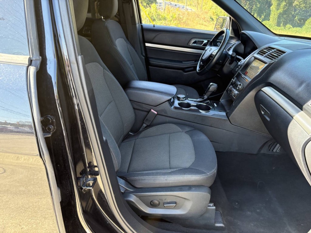 2019 Ford Explorer Image 27