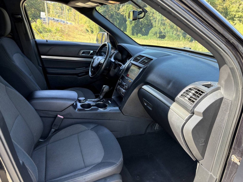 2019 Ford Explorer Image 28