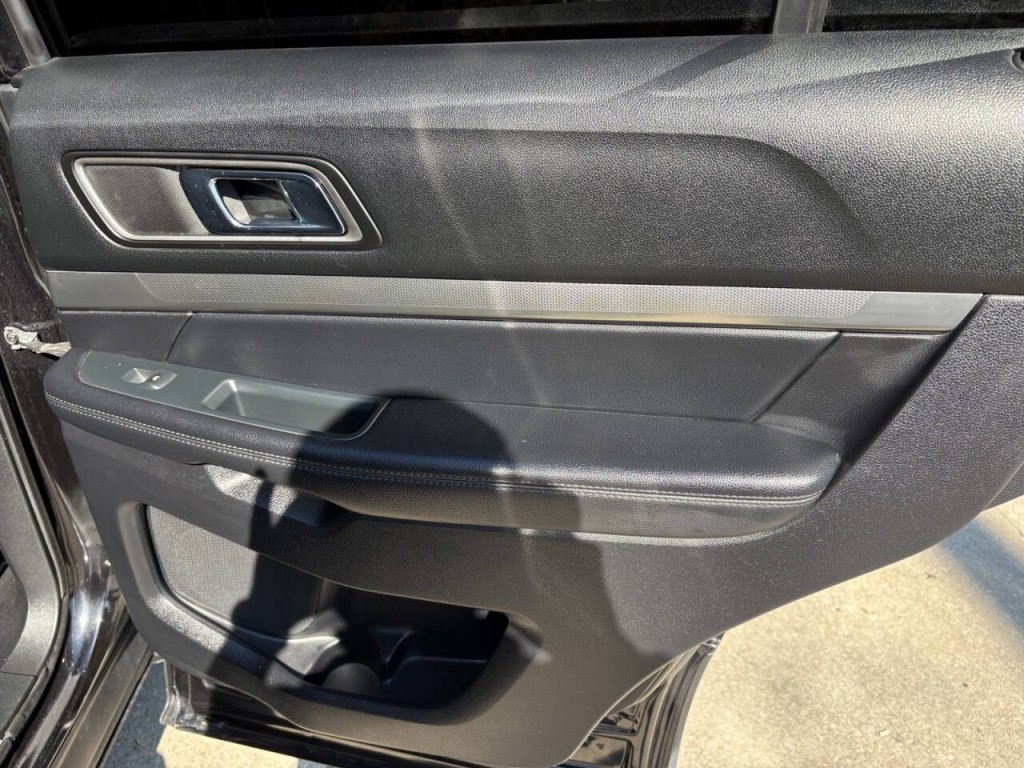 2019 Ford Explorer Image 29