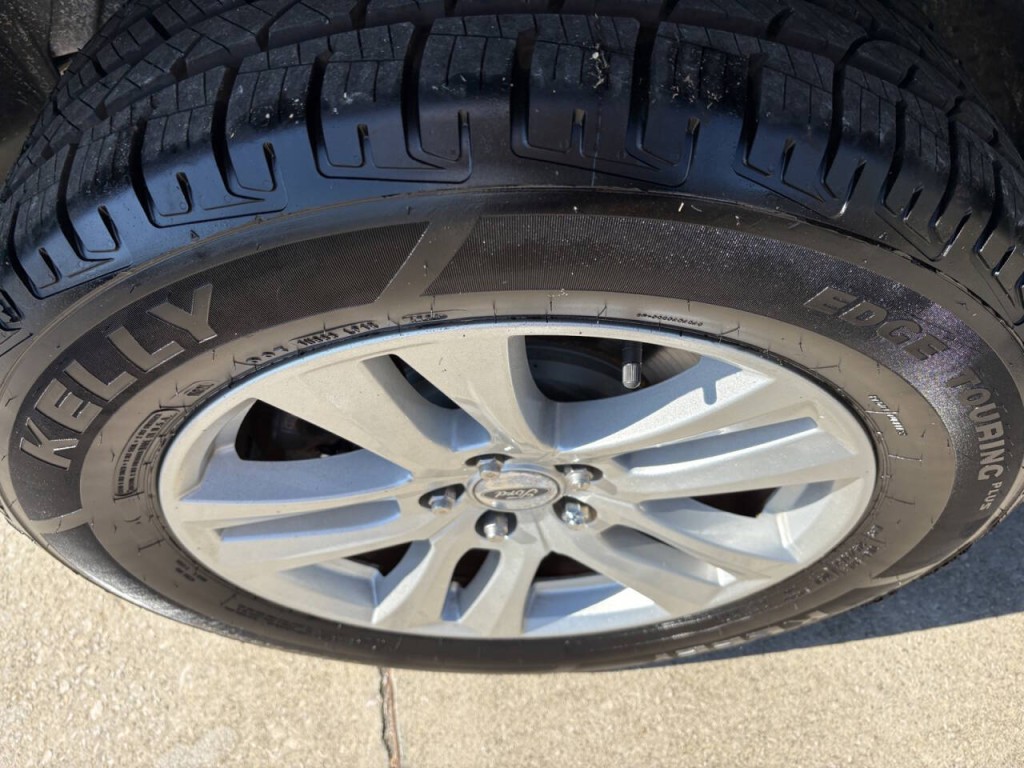 2019 Ford Explorer Image 33