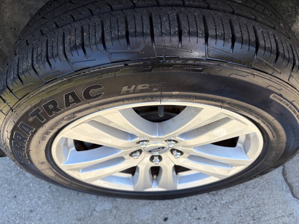 2019 Ford Explorer Image 35