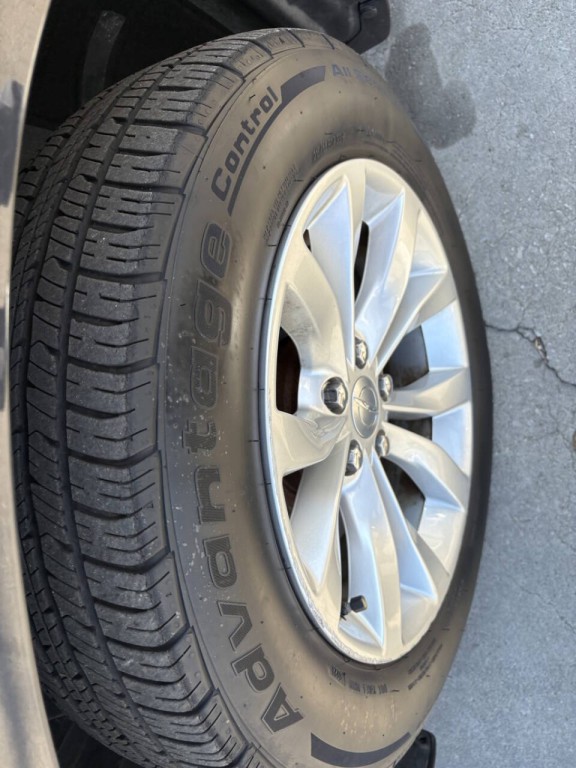2018 Chrysler 300 Image 34