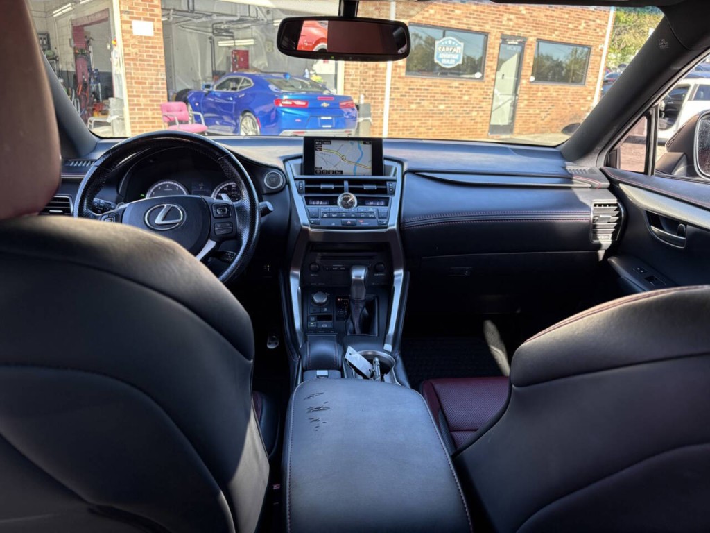 2017 Lexus NX 200t Image 25