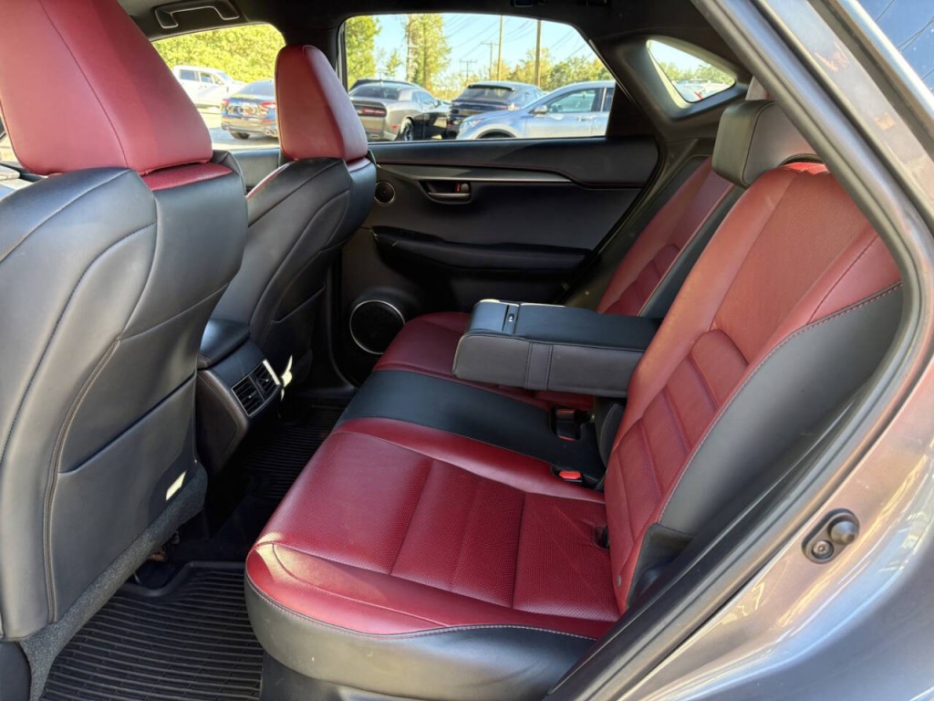 2017 Lexus NX 200t Image 27