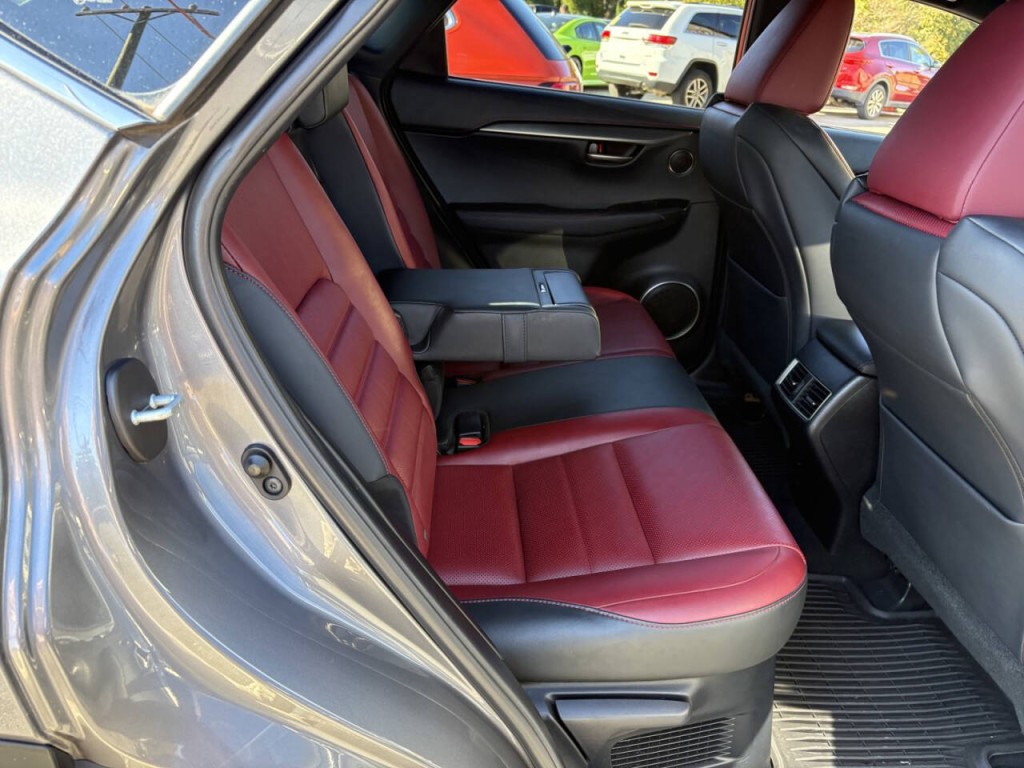 2017 Lexus NX 200t Image 34