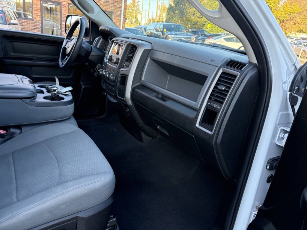 2019 RAM 1500 Image 24