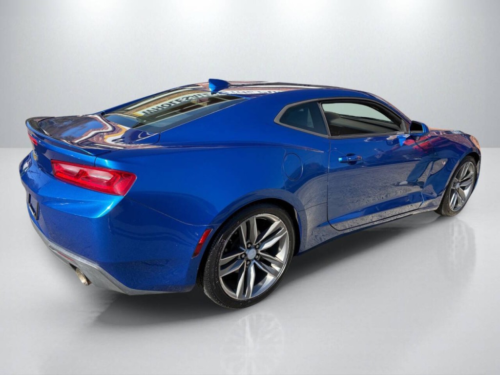 2017 Chevrolet Camaro Image 7