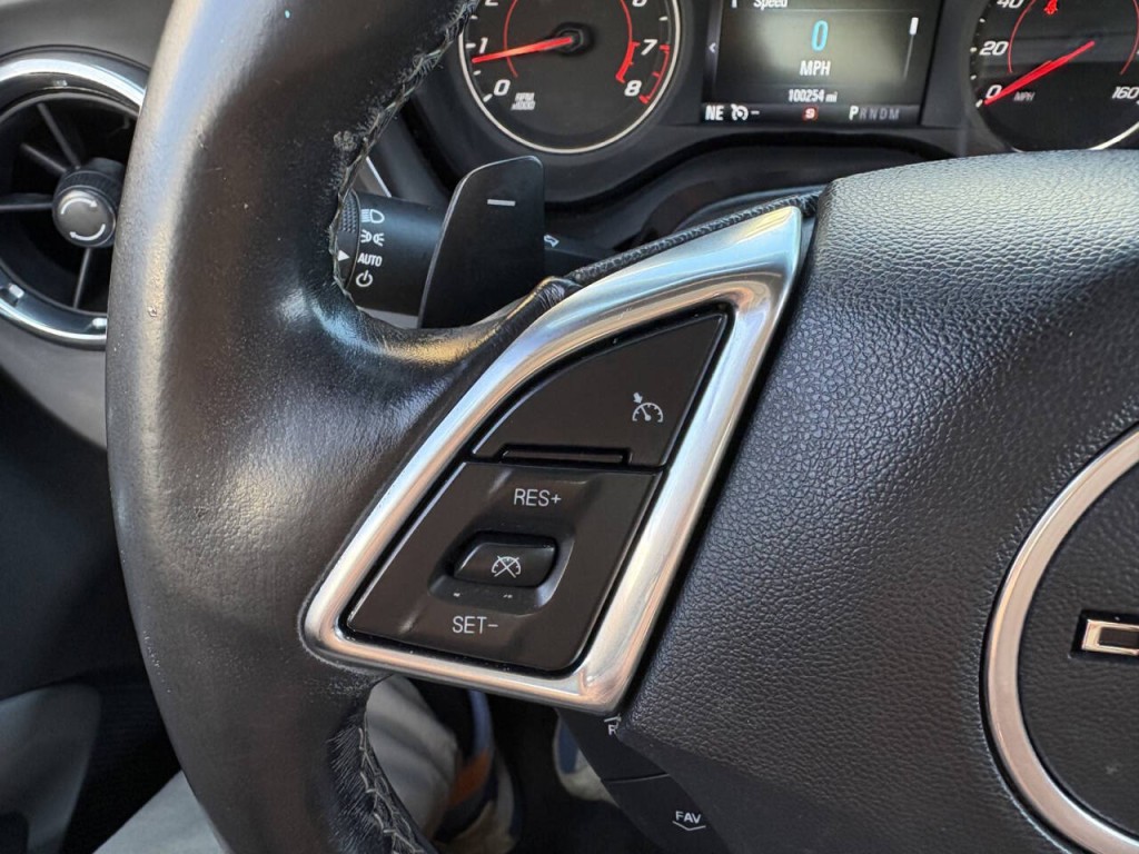 2017 Chevrolet Camaro Image 19