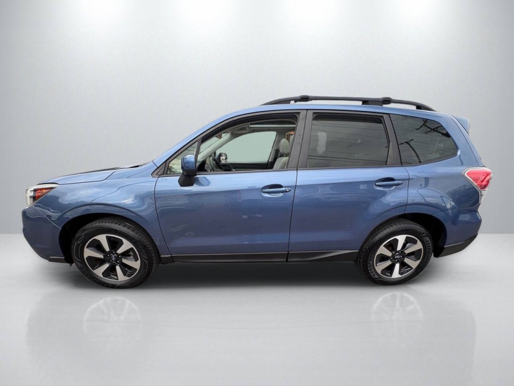 2017 Subaru Forester Image 4