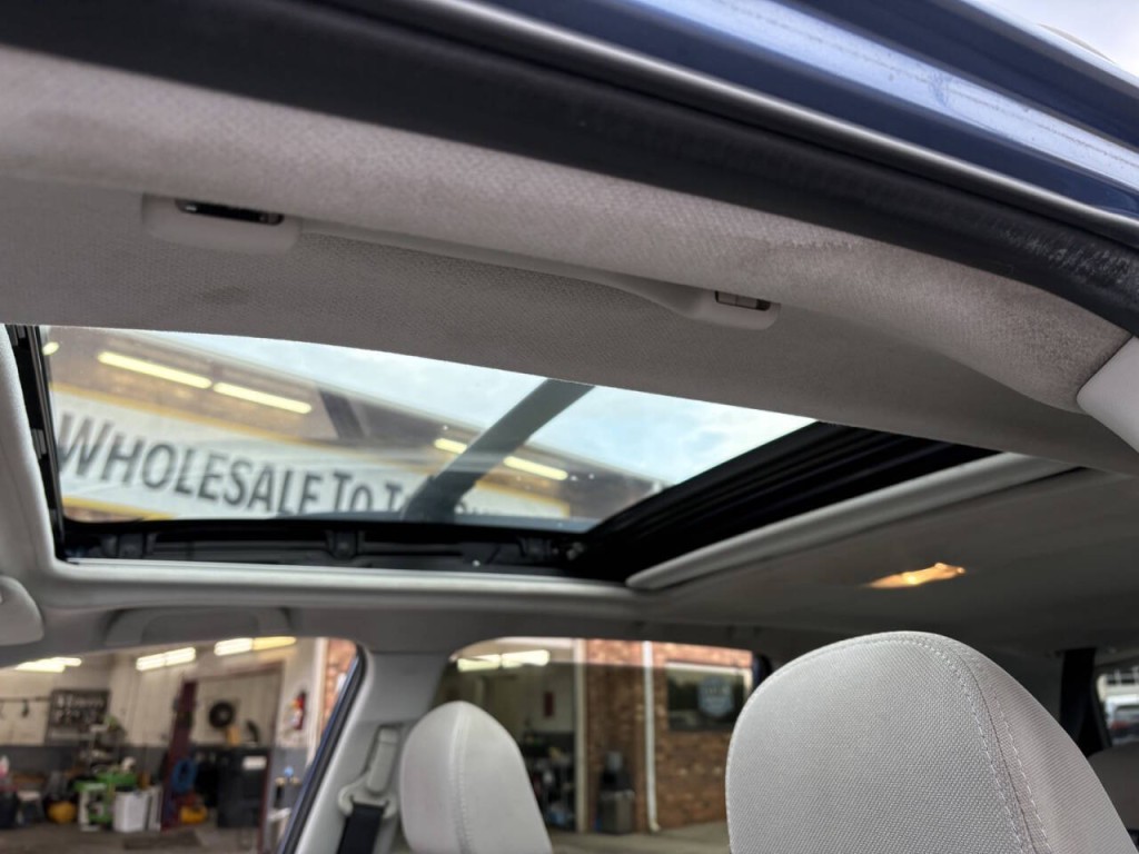 2017 Subaru Forester Image 9