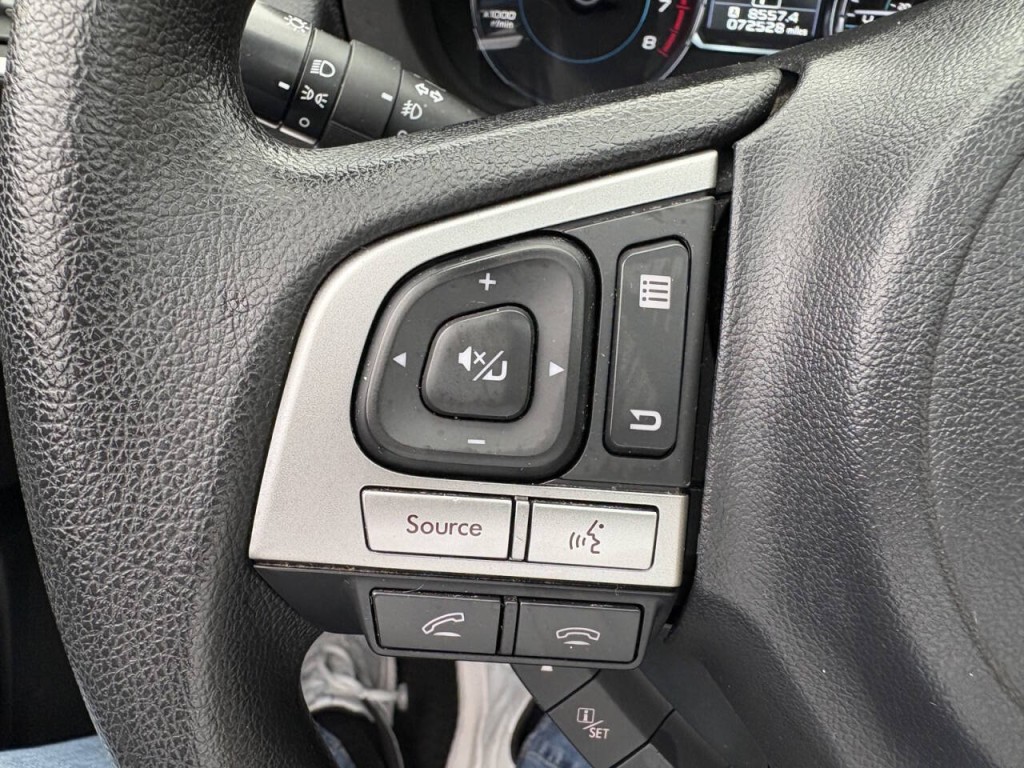 2017 Subaru Forester Image 16