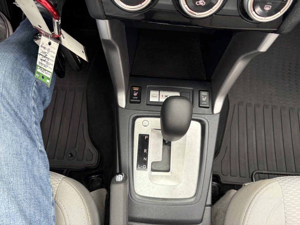 2017 Subaru Forester Image 21