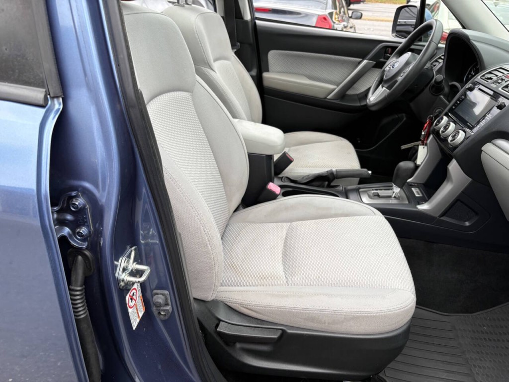 2017 Subaru Forester Image 26