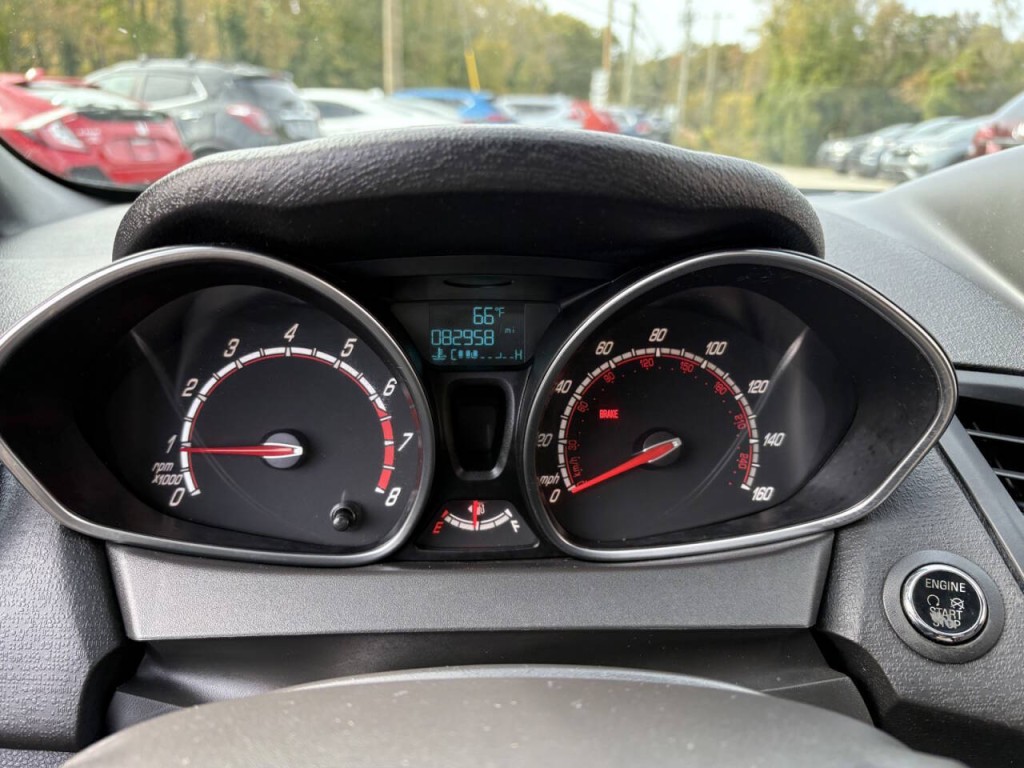 2017 Ford Fiesta Image 17