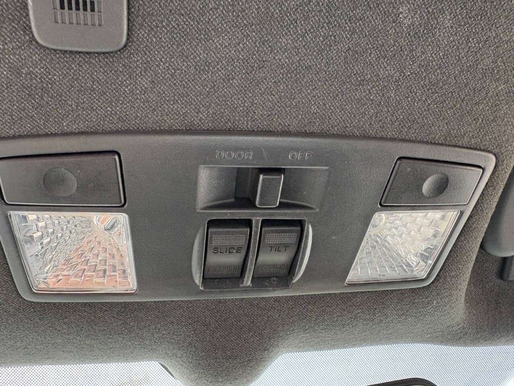 2017 Ford Fiesta Image 23