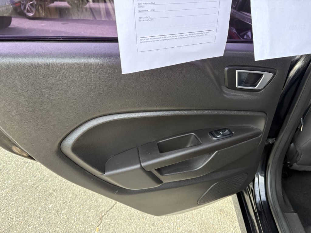 2017 Ford Fiesta Image 25