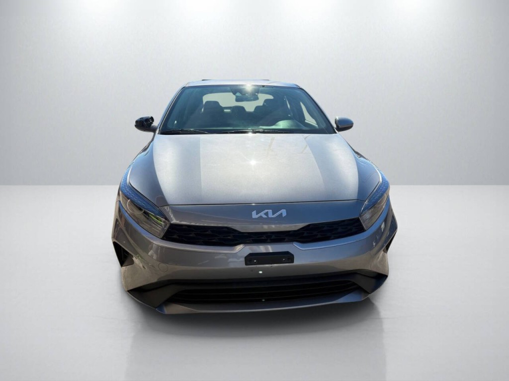 2023 Kia Forte Image 2