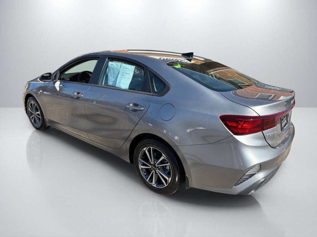 2023 Kia Forte Image 5