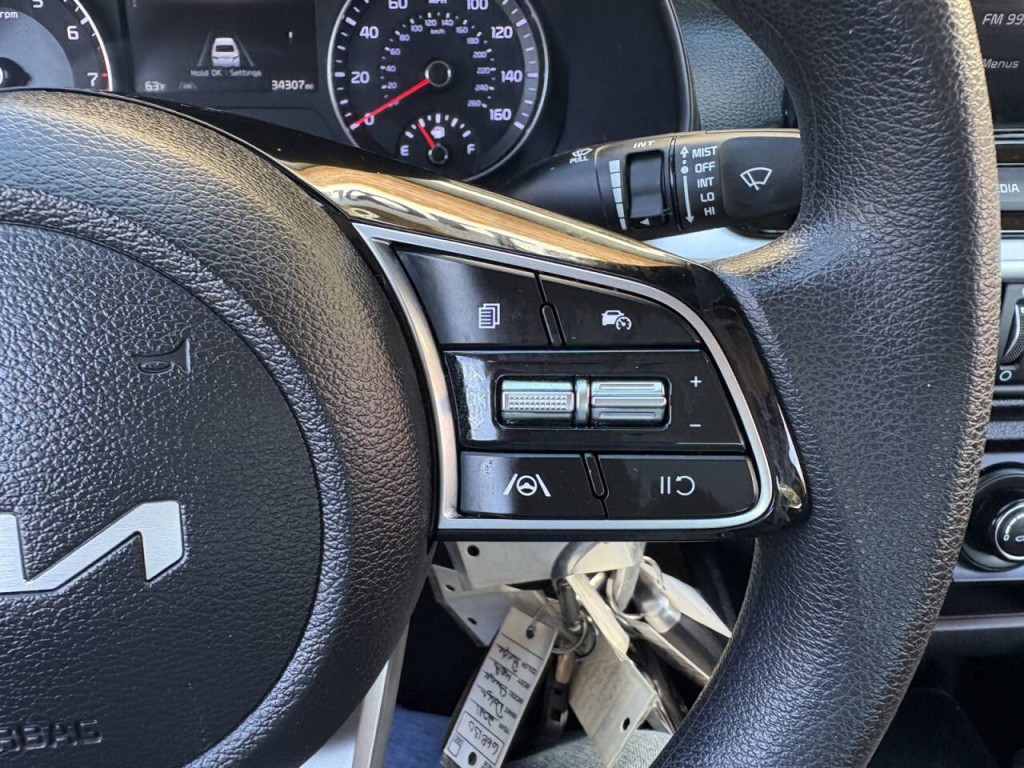 2023 Kia Forte Image 13