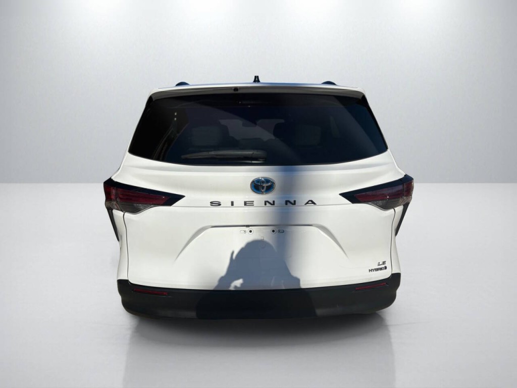 2022 Toyota Sienna Image 6