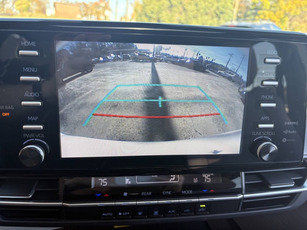 2022 Toyota Sienna Image 21