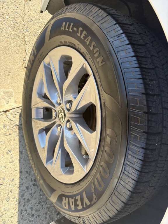 2022 Toyota Sienna Image 37