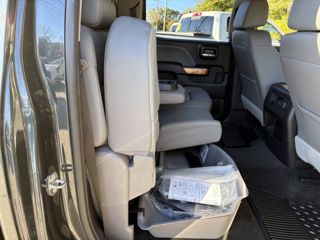 2018 Chevrolet Silverado 1500 Image 32