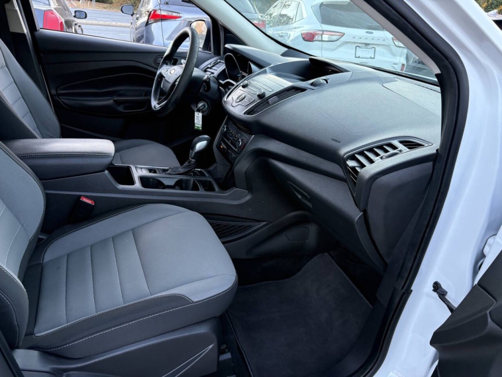 2019 Ford Escape Image 23