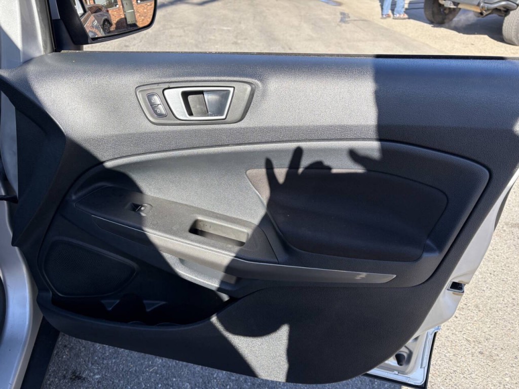 2018 Ford Econoline Image 28