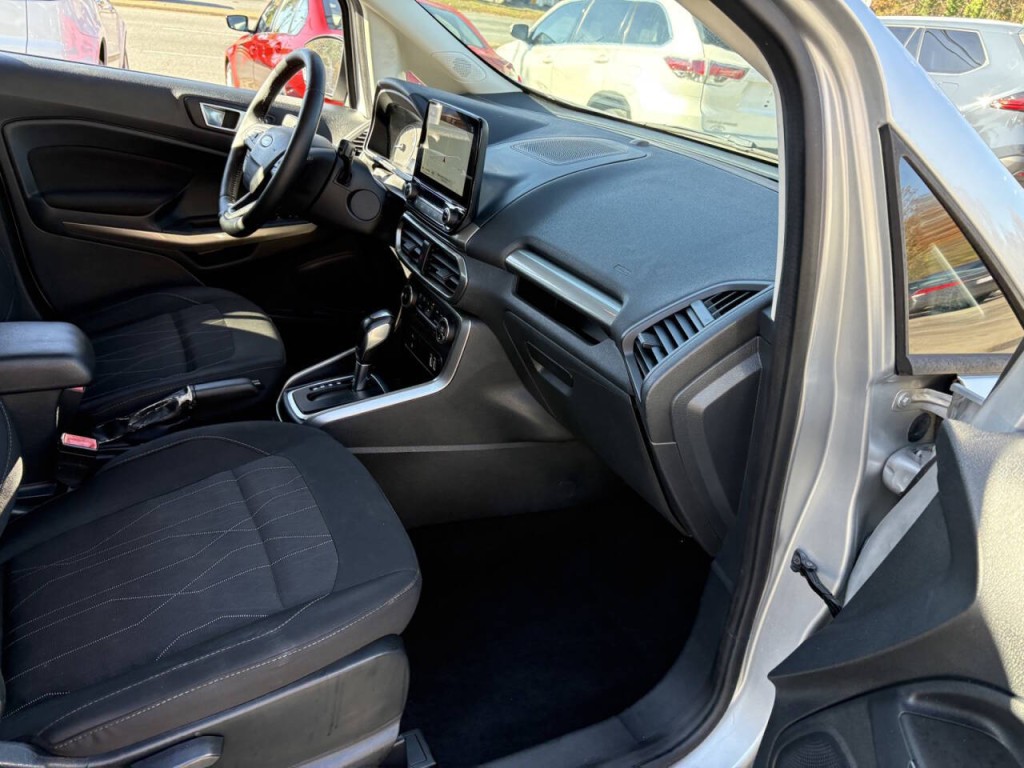 2018 Ford Econoline Image 30