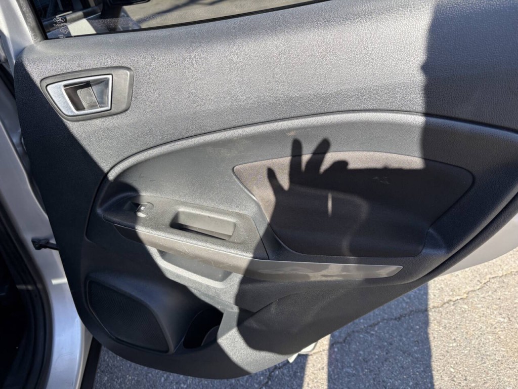 2018 Ford Econoline Image 31