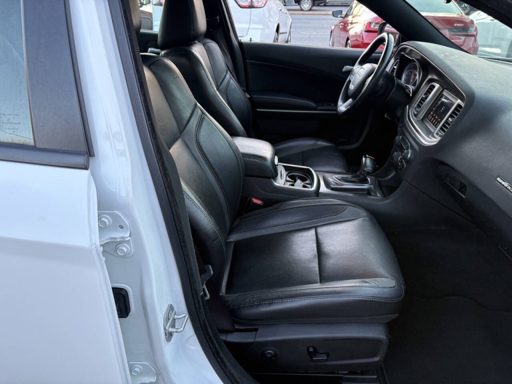 2021 Dodge Charger Image 27