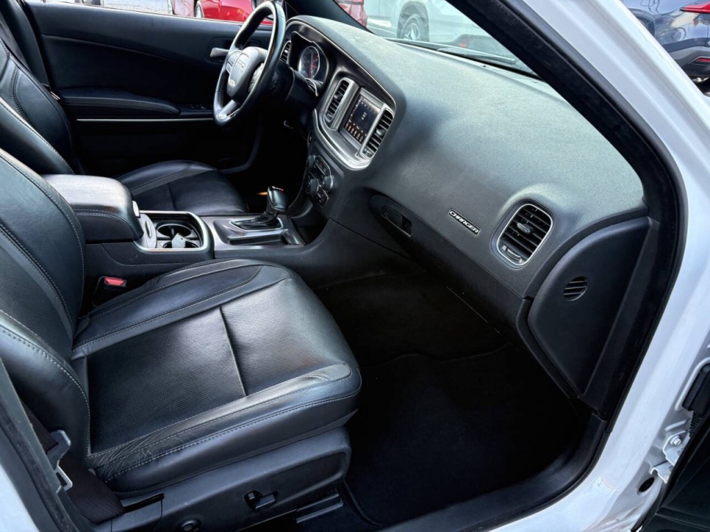 2021 Dodge Charger Image 28