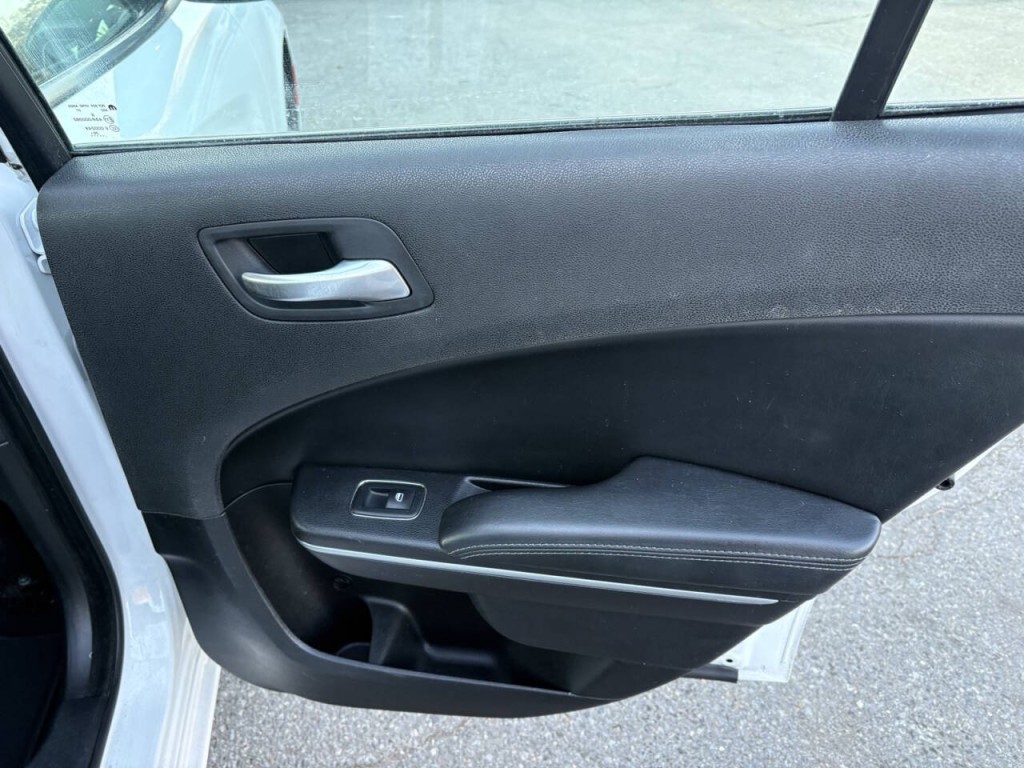 2021 Dodge Charger Image 29