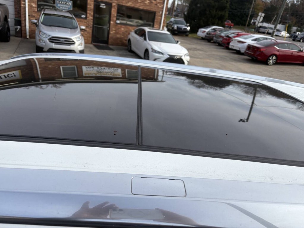 2016 Toyota Highlander Image 9