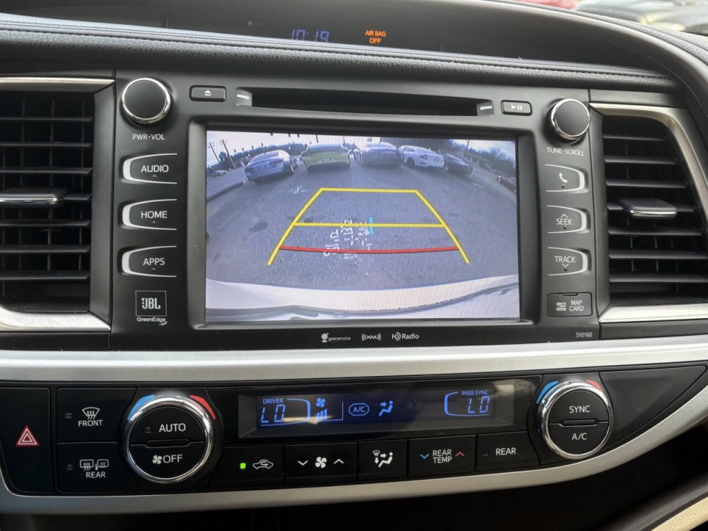 2016 Toyota Highlander Image 20