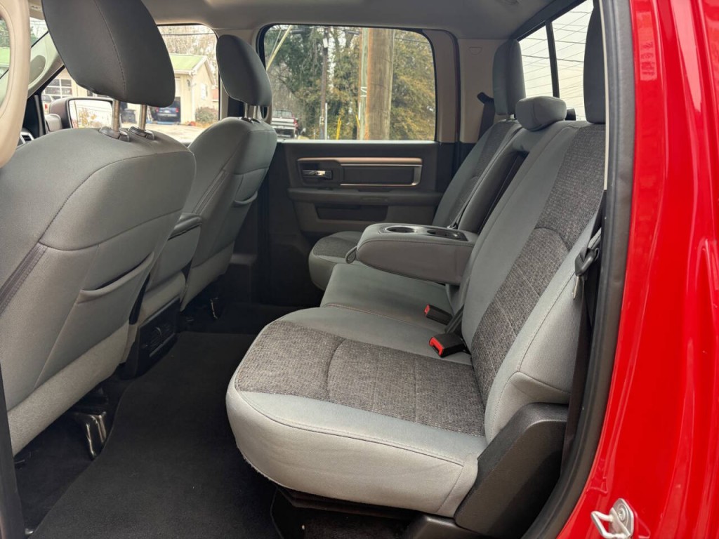 2017 RAM 1500 Image 24