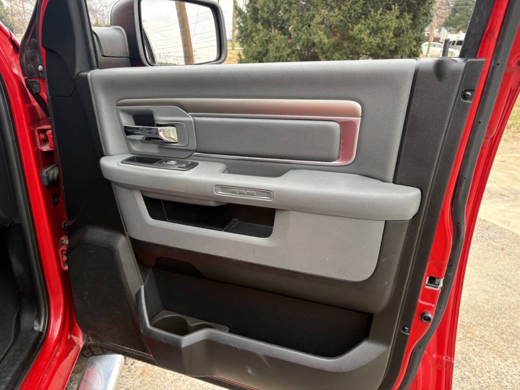 2017 RAM 1500 Image 29