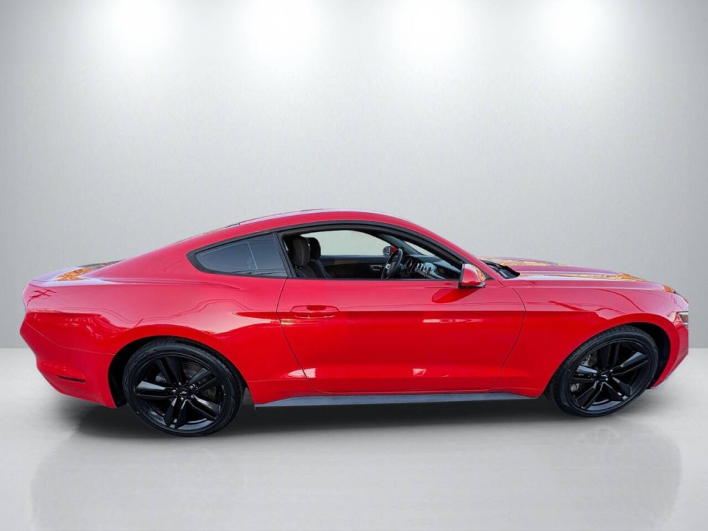 2017 Ford Mustang Image 8