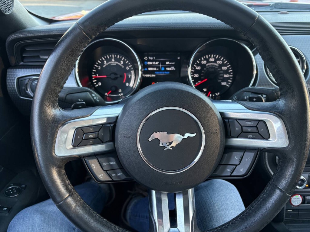 2017 Ford Mustang Image 12