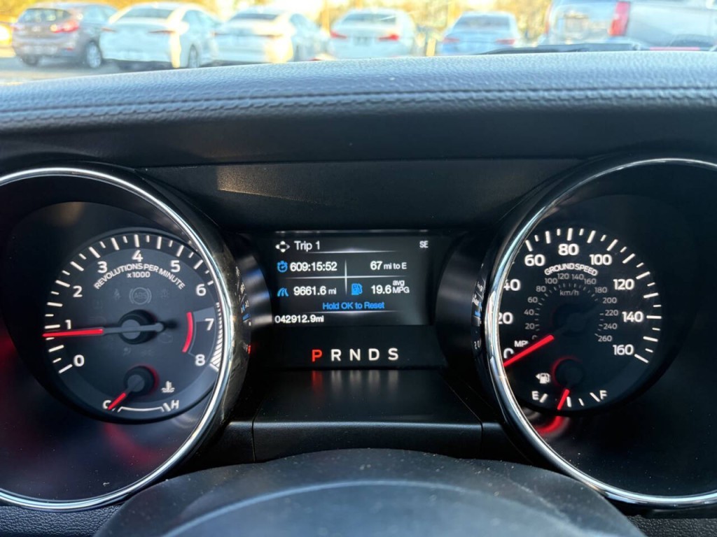 2017 Ford Mustang Image 15