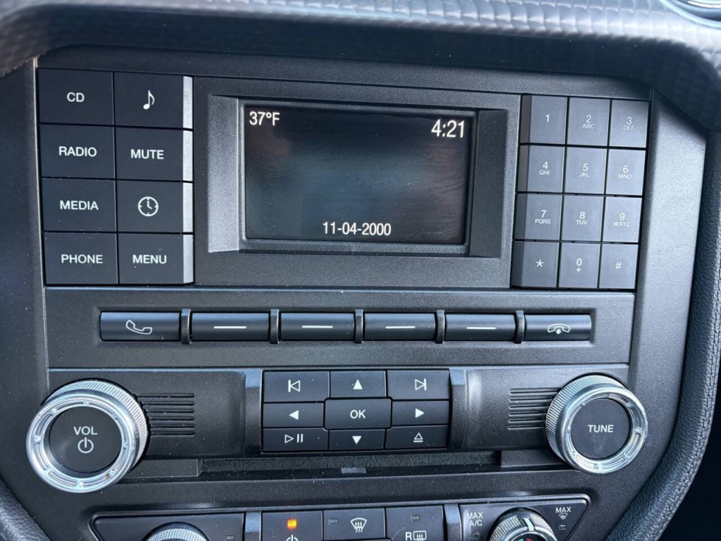 2017 Ford Mustang Image 16