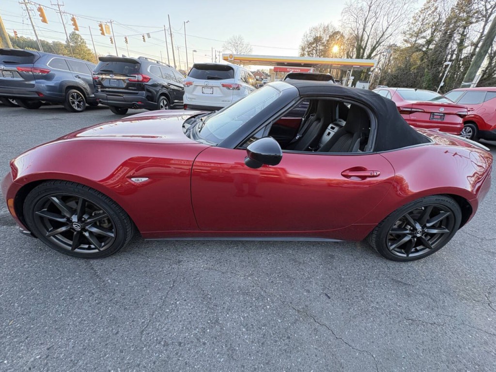 2016 Mazda MX-5 Miata Image 12