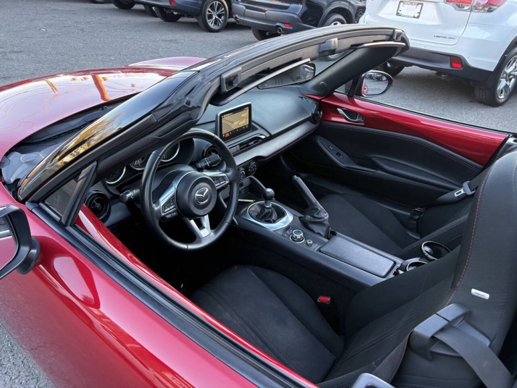 2016 Mazda MX-5 Miata Image 13