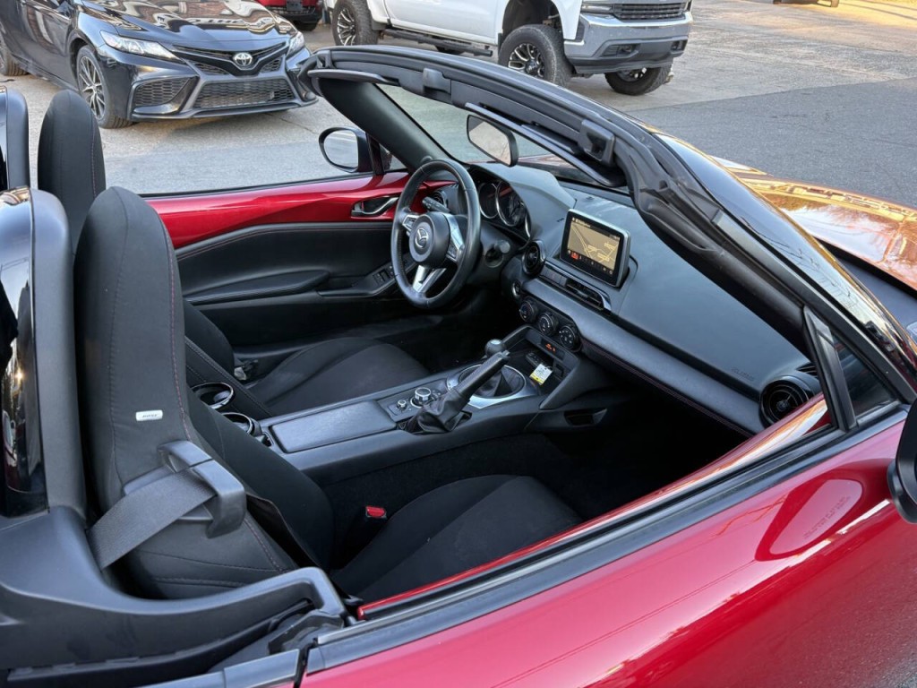 2016 Mazda MX-5 Miata Image 14